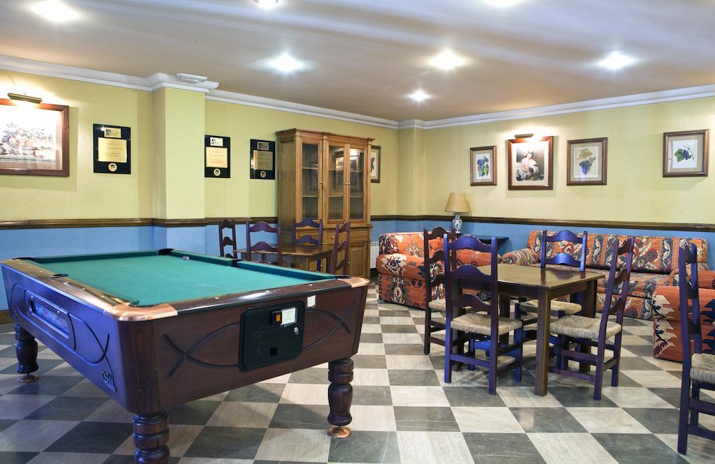 Hotel Apartamentos Trevenque Сиера Невада Екстериор снимка