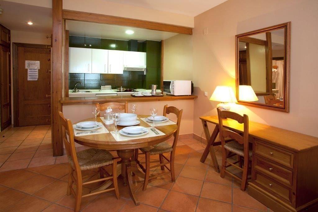 Hotel Apartamentos Trevenque Сиера Невада Екстериор снимка