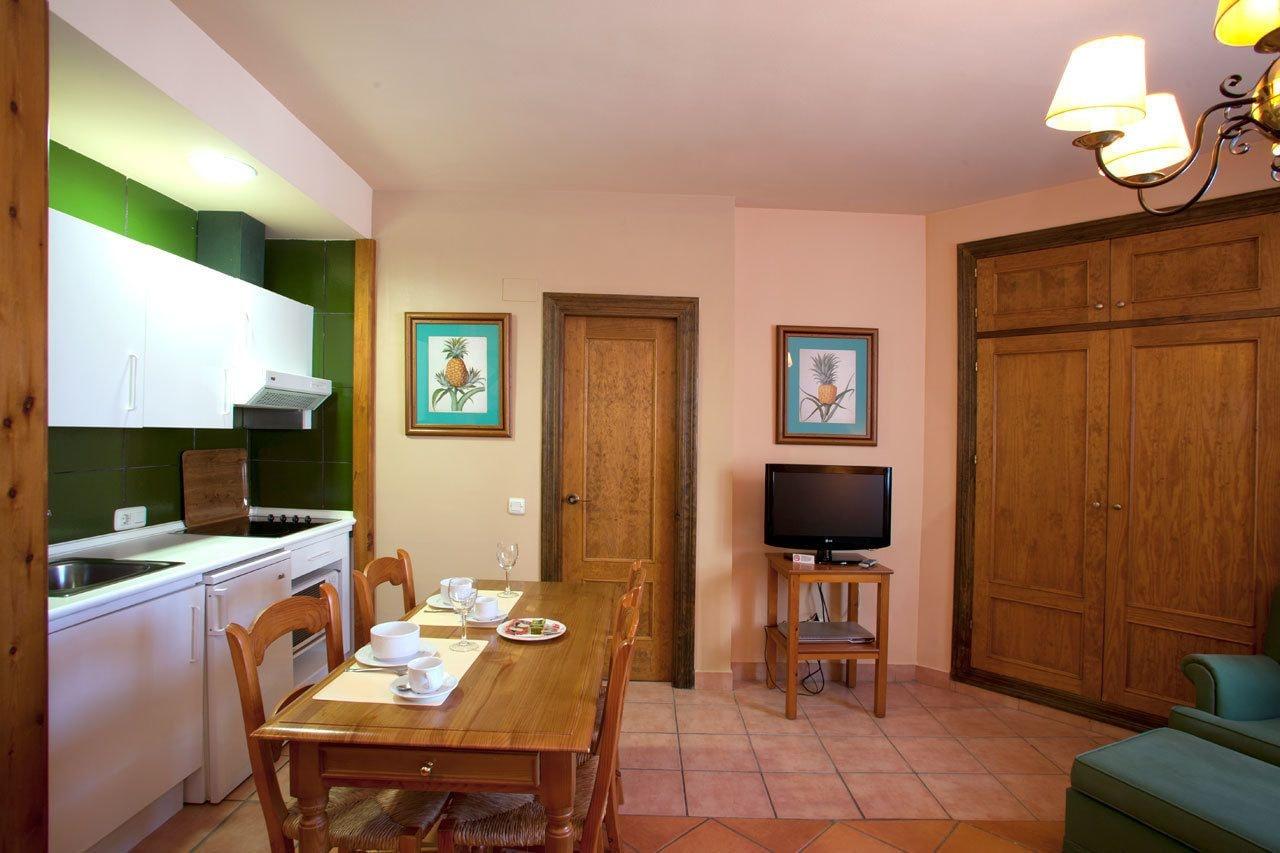 Hotel Apartamentos Trevenque Сиера Невада Екстериор снимка