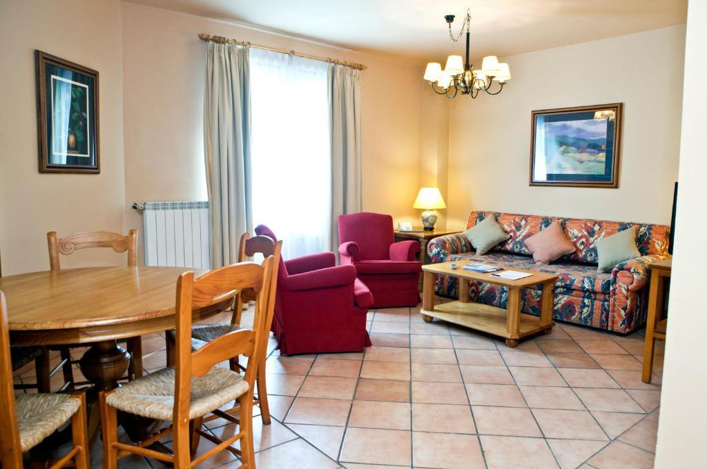 Hotel Apartamentos Trevenque Сиера Невада Стая снимка